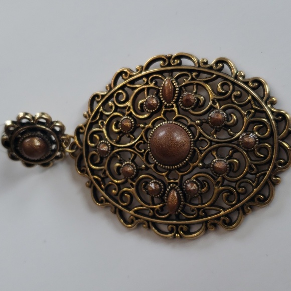 Large Filigree Brass Dangle Earrings NWOT - Picture 7 of 8